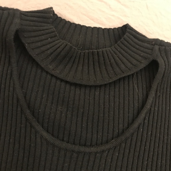 Black mock turtle with cut out sweater - Picture 2 of 10